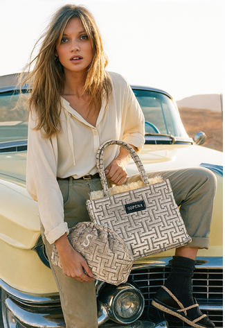 DAPHNE MEDIUM TOTE BAG